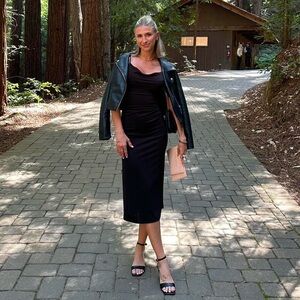 Back midi H&M dress - ruched side